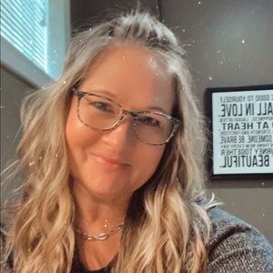 Meet your Posher, Dawn